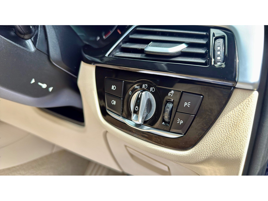 2019 BMW 5 Series 2.0L Diesel For Sale Images