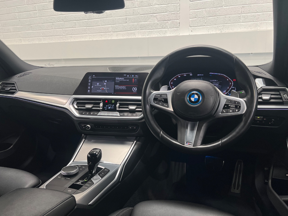 2022 BMW 3 Series 2L Petrol Plug-in Hybrid For Sale Images