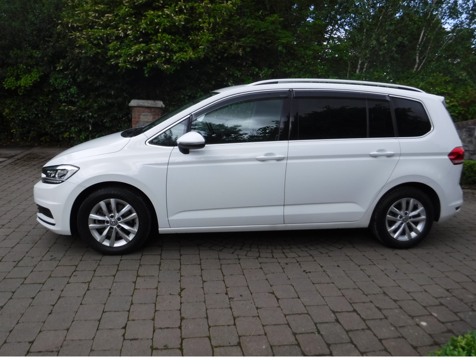 2018 Volkswagen Touran 1.4L Petrol For Sale Images