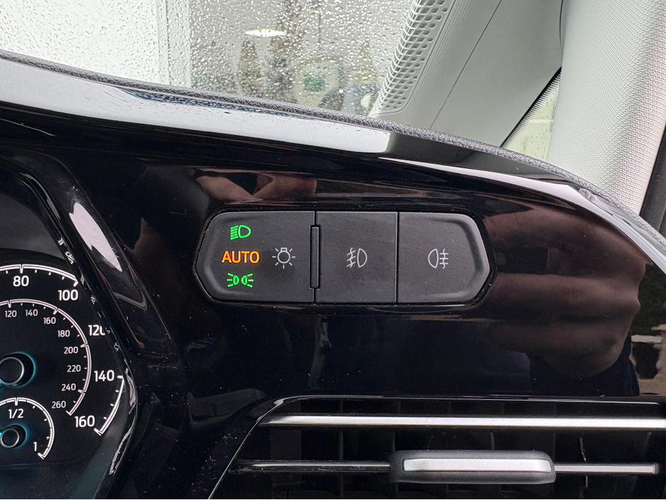 2022 Ford Grand Tourneo Connect 2L Diesel For Sale Images