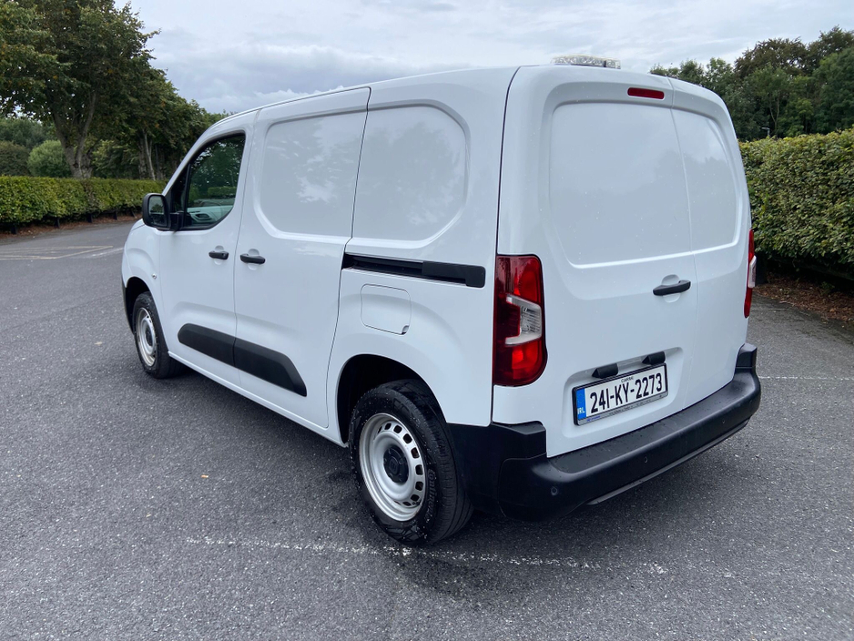 2024 Fiat Doblo 1.5L Diesel For Sale Images