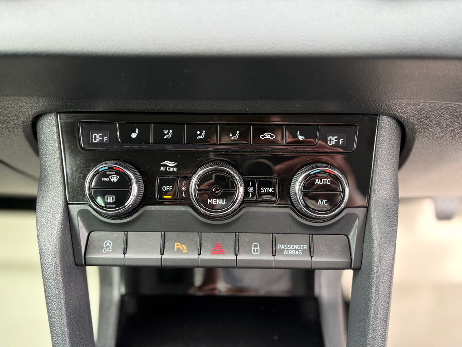 2022 Skoda Karoq 2L Diesel For Sale Images
