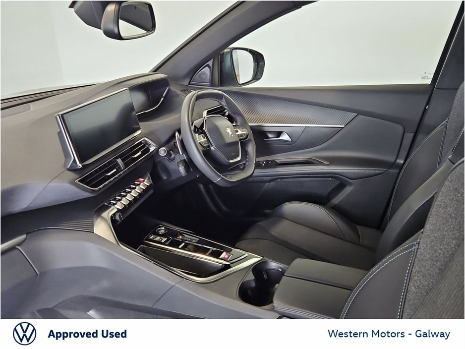 Peugeot 5008 Allure - 1 owner - full main dealer history — thumbnail 4