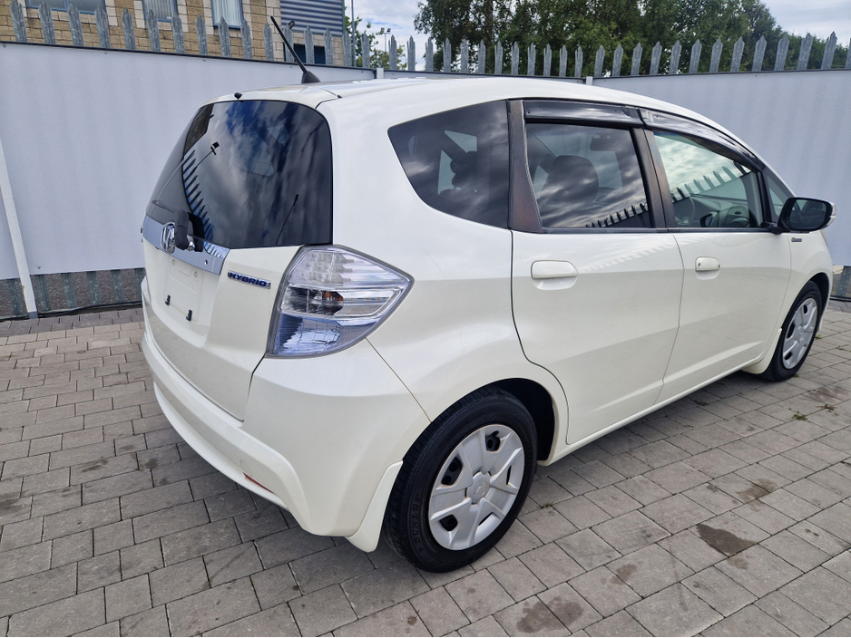 Honda Fit 1.3 PETROL HYBRID AUTO — thumbnail 11