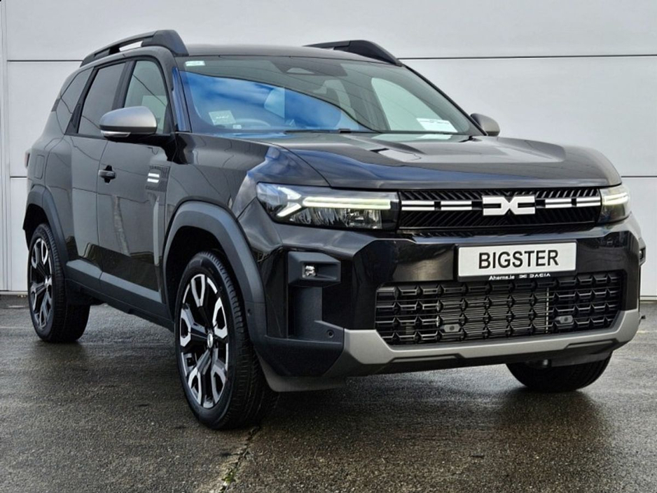 2026 Dacia Bigster 1.8L Petrol Hybrid For Sale Images