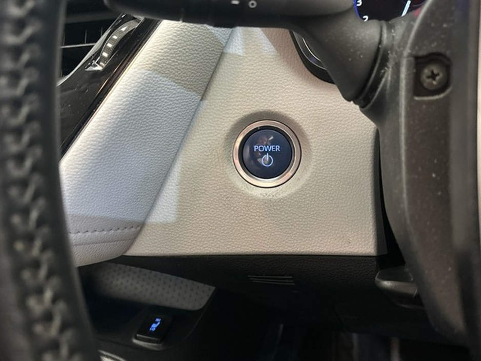 Toyota Corolla HYBRID SOL T/S 4DR AUTO — thumbnail 19
