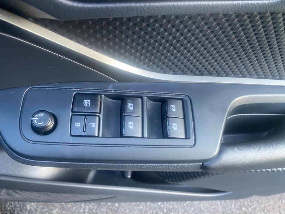 2018 Toyota C-HR 1.8L Hybrid For Sale Images