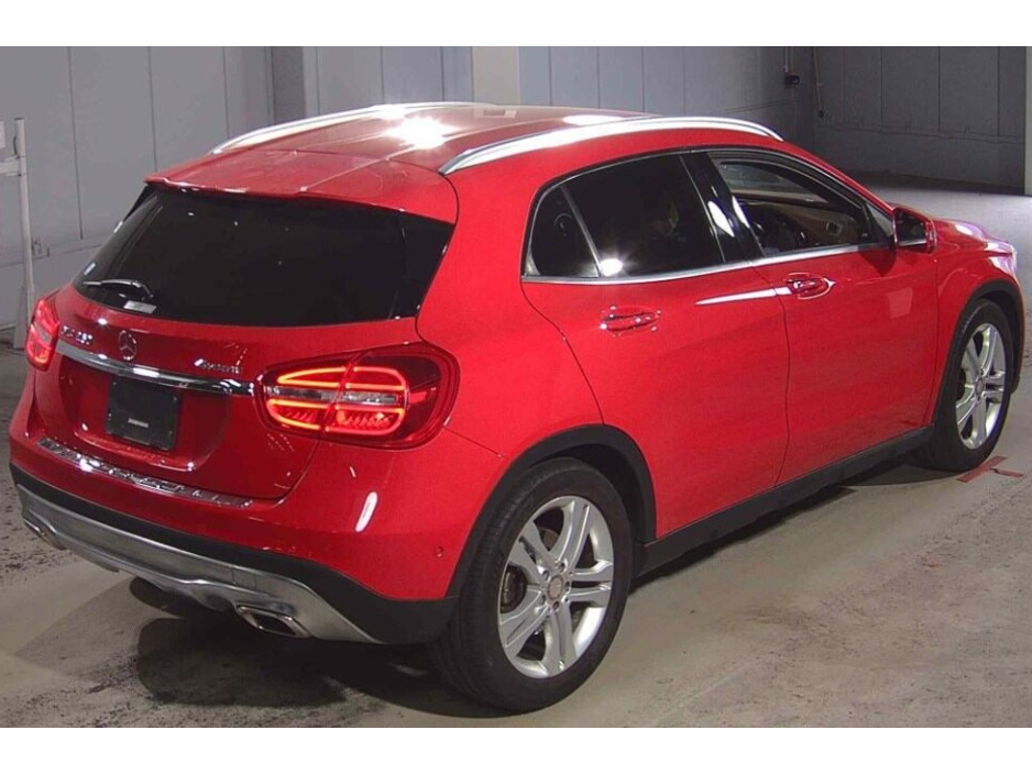 Mercedes-Benz GLA Class 2.0 GLA250 4matic Petrol Auto — thumbnail 4