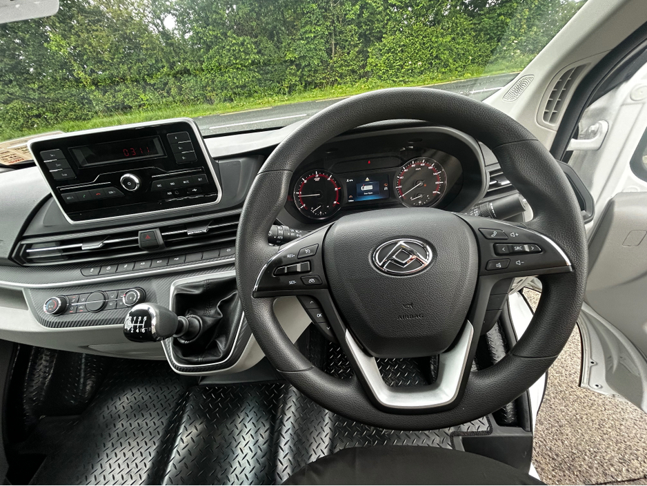 2025 Maxus Deliver 9 2.0L Diesel For Sale Images