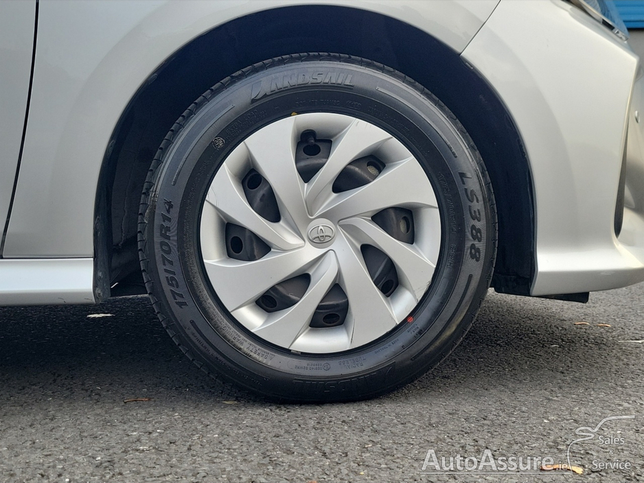 2022 Toyota Yaris 1.5L Hybrid For Sale Images
