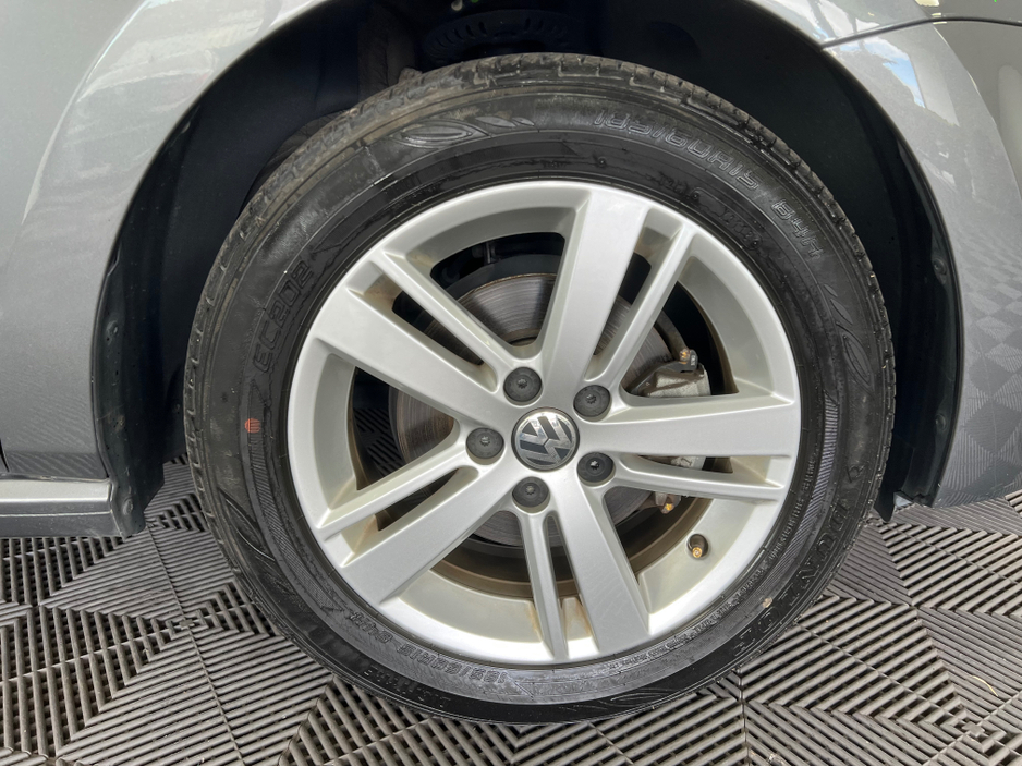 2014 Volkswagen Polo 1.0L Petrol For Sale Images