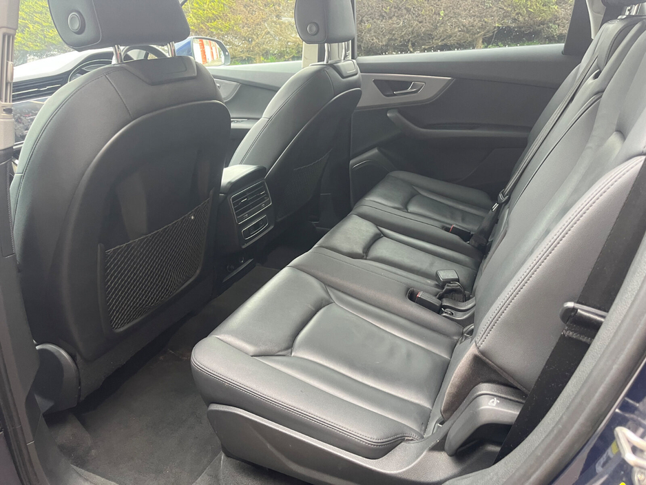 2022 Audi Q7 3L Petrol Plug-in Hybrid For Sale Images