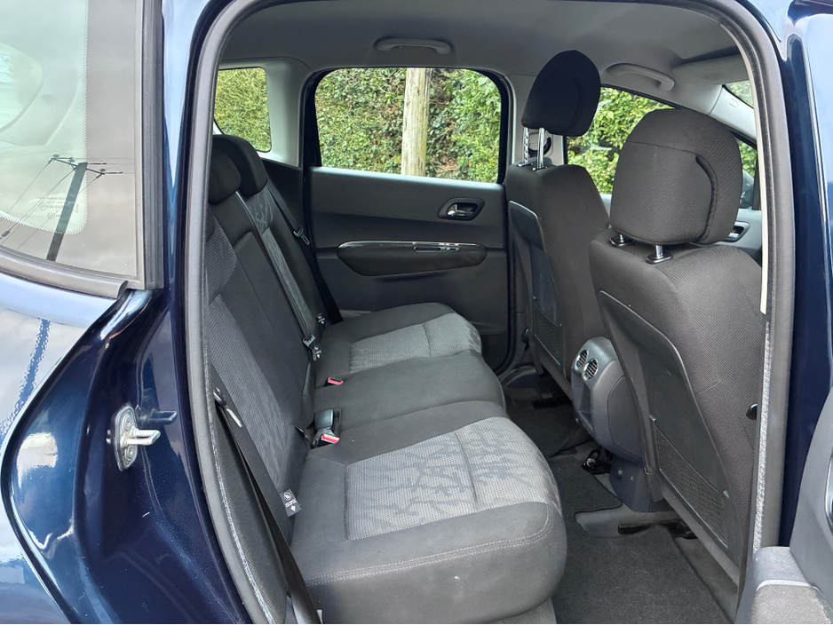 2011 Peugeot 3008 1.6L Diesel For Sale Images
