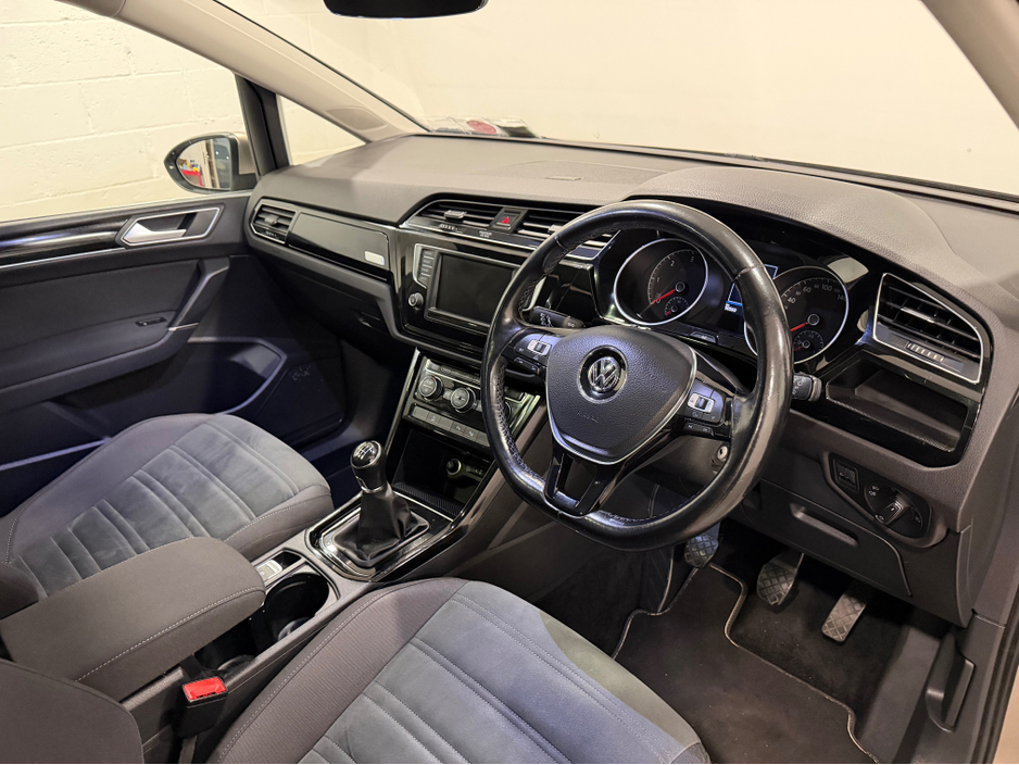 2017 Volkswagen Touran 1.6L Diesel For Sale Images