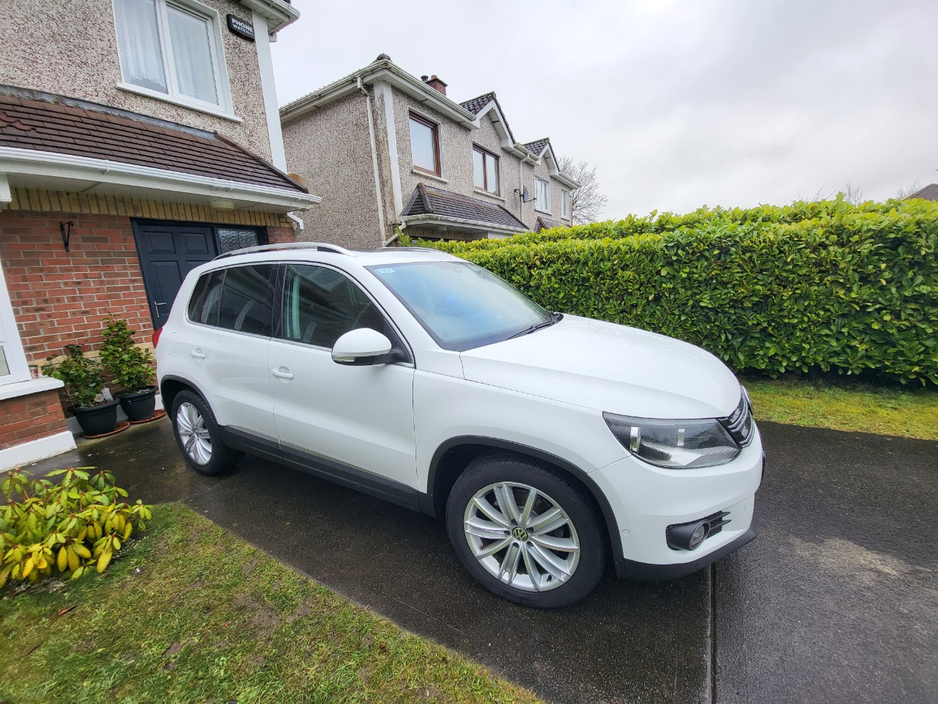 Volkswagen Tiguan SPORT 2.0 TDI 110HP MANUAL 6SPEED FWD 4DR