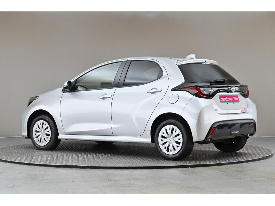 Toyota Yaris 1.5 PETROL HYBRID *REVERSE CAM*PARK SENSORS* — thumbnail 6