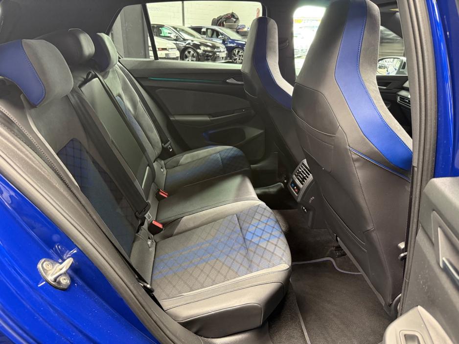 Volkswagen Golf 2.0 TSI R 4MOTION 320PS 5 5DR AUTO LAPIZ BLUE, PANORAMIC SUNROOF — thumbnail 25