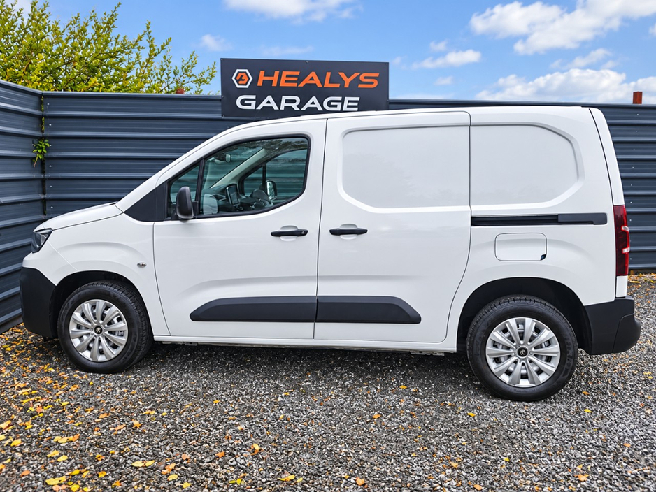2023 Peugeot Partner 1.5L Diesel For Sale Images