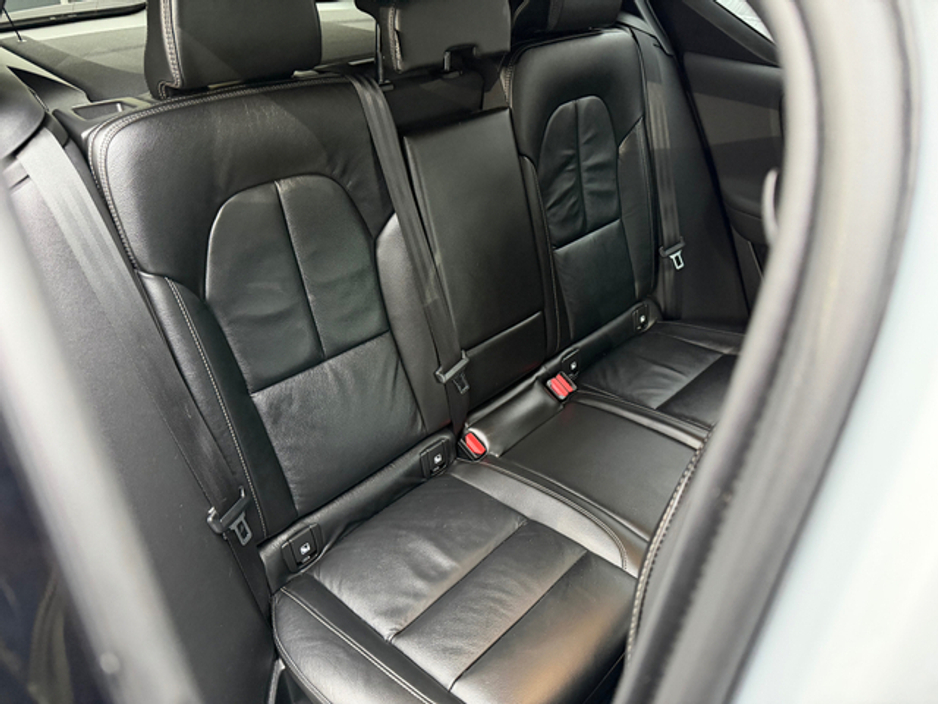 2021 Volvo XC40 1.5L Petrol Plug-in Hybrid For Sale Images