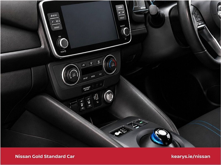 Nissan Leaf SV 62 kWh - LONGER RANGE BATTERY — thumbnail 16