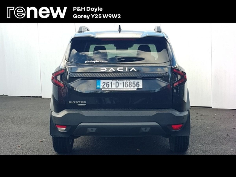 2026 Dacia Bigster 1.8L Petrol Hybrid For Sale Images