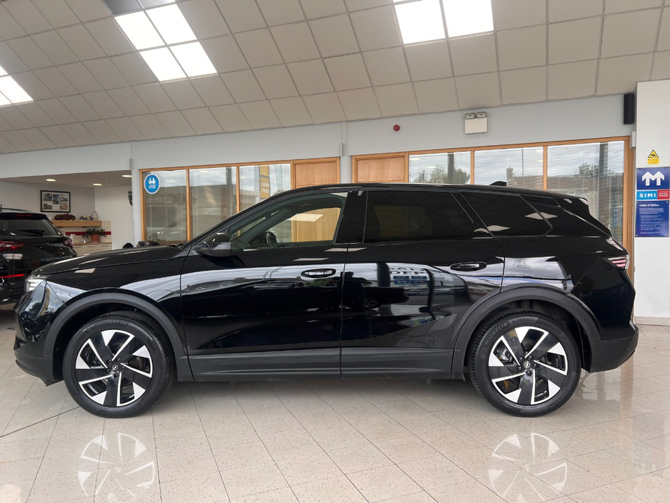 2025 Opel Grandland 1.2L Petrol Hybrid For Sale Images