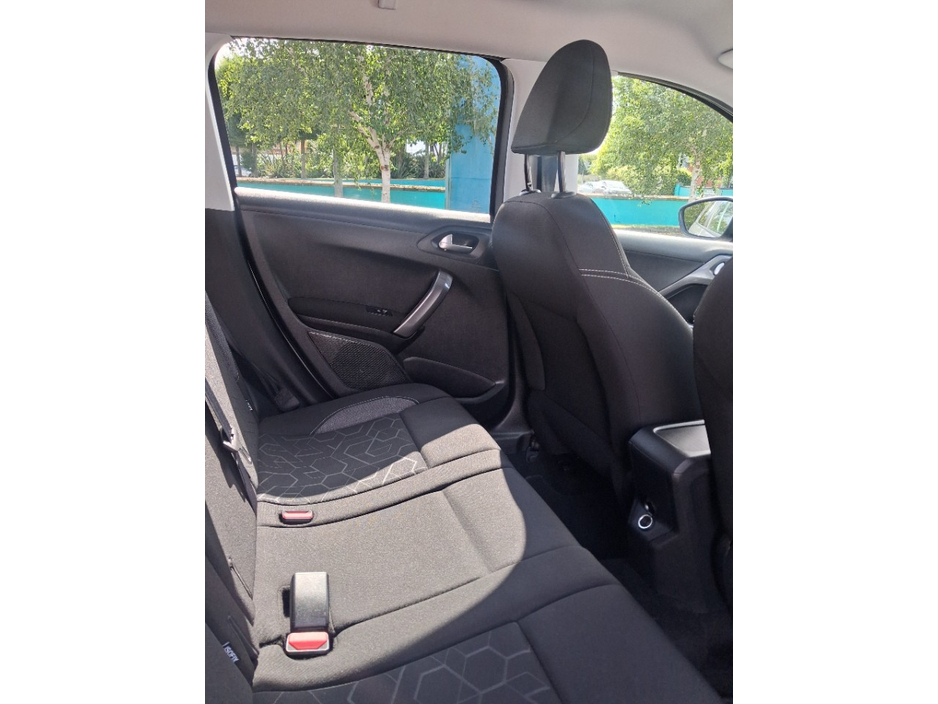 Peugeot 2008 ACTIVE 1.2 PURETECH 82 6. 6.2 4DR — thumbnail 11