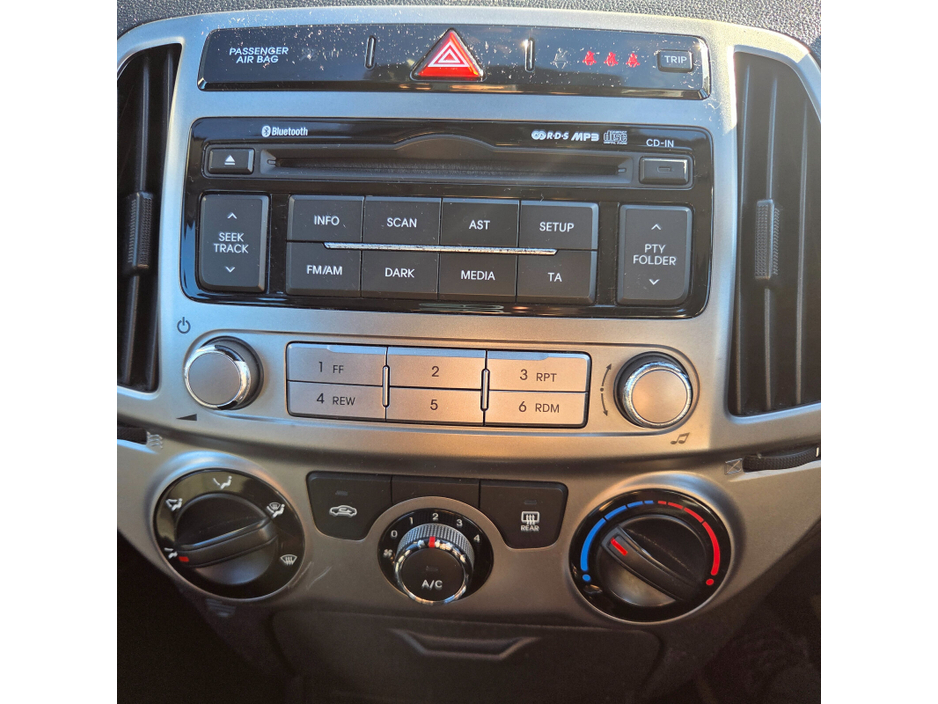 2013 Hyundai i20 1.4L Petrol For Sale Images