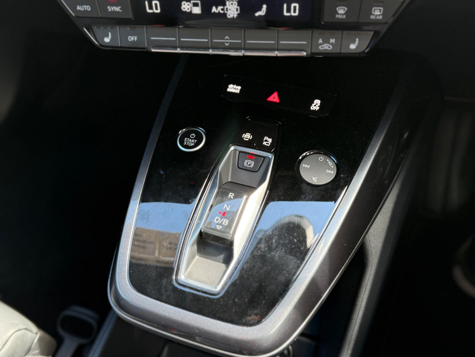 2024 Audi Q4 e-tron 0L Electric For Sale Images