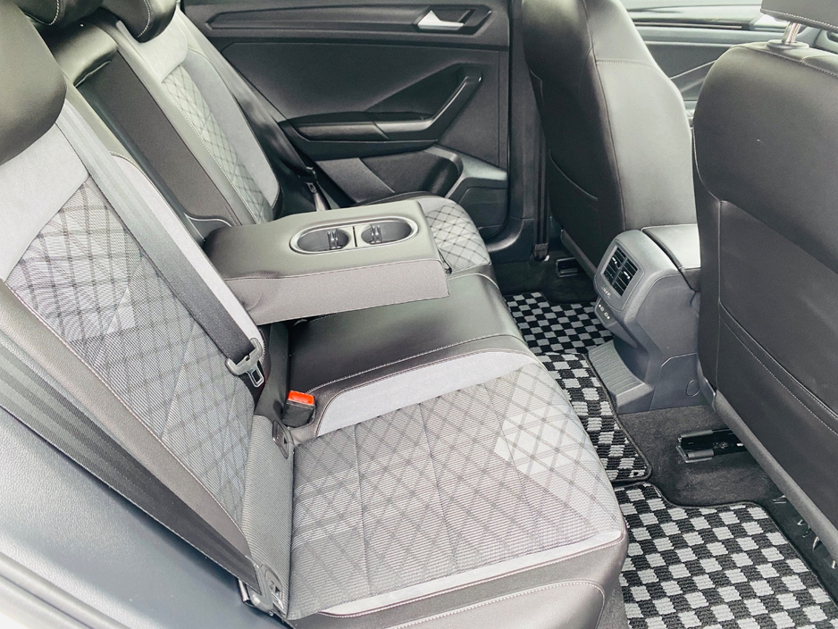 2023 Volkswagen T-Roc 2L Diesel For Sale Images