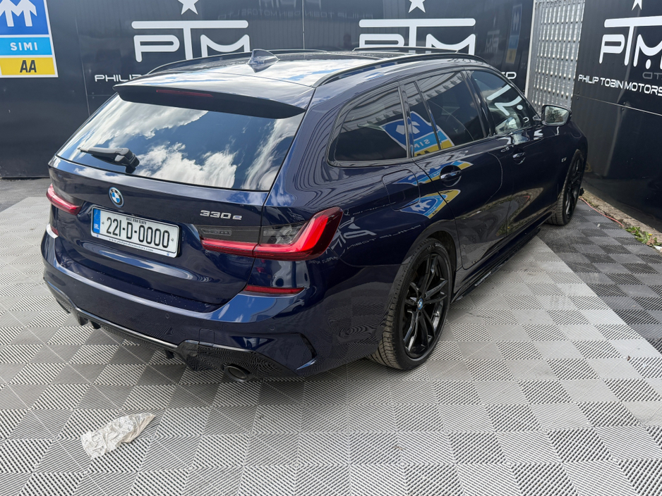 BMW 3 Series M SPORT PRO G21 Auto Pan Roof Tech Pack — thumbnail 10