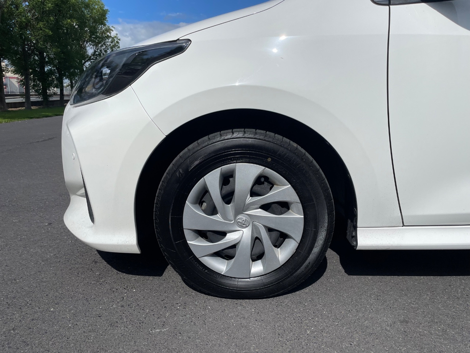 2021 Toyota Yaris 1.5L Petrol Hybrid For Sale Images