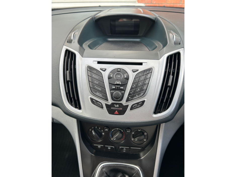 Ford C-Max 1.0 ZETEC ECOBOOST 125PS 5DR — thumbnail 10