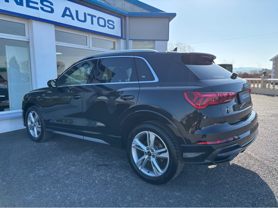 2022 Audi Q3 2.0L Diesel For Sale Images