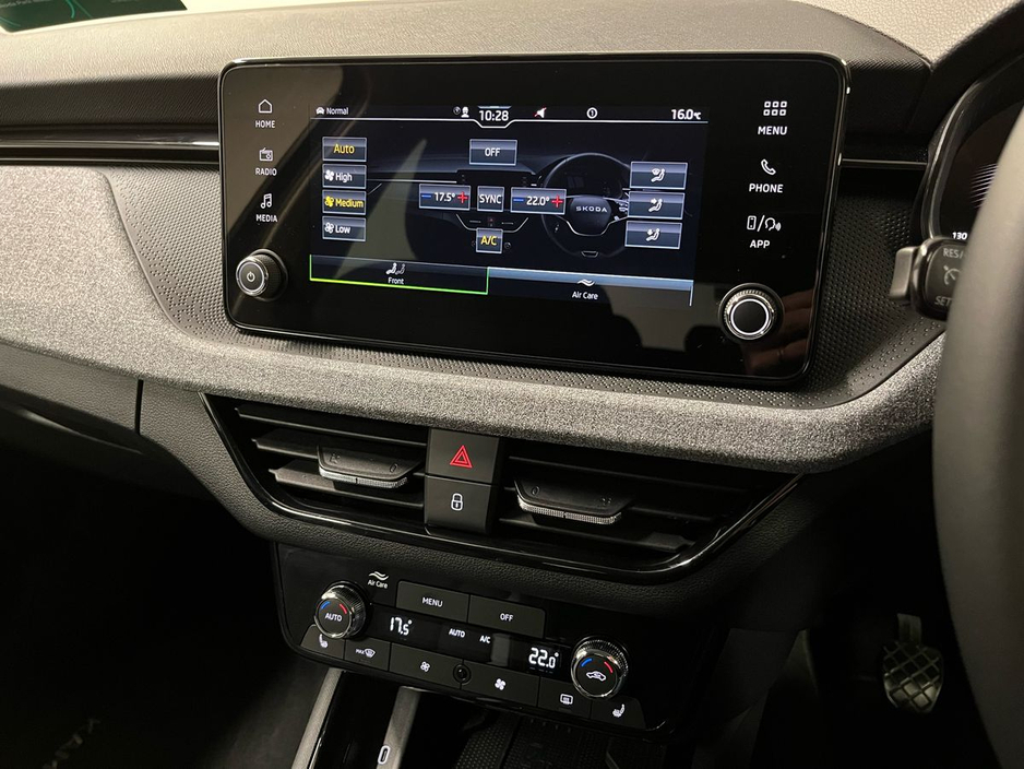 Skoda Kamiq Selection 1.0TSI 115BHP - Reversing Camera - Climate Control - Heated Seats - Keyless Start - Cruise Control - Apple CarPlay/Android Auto — thumbnail 12