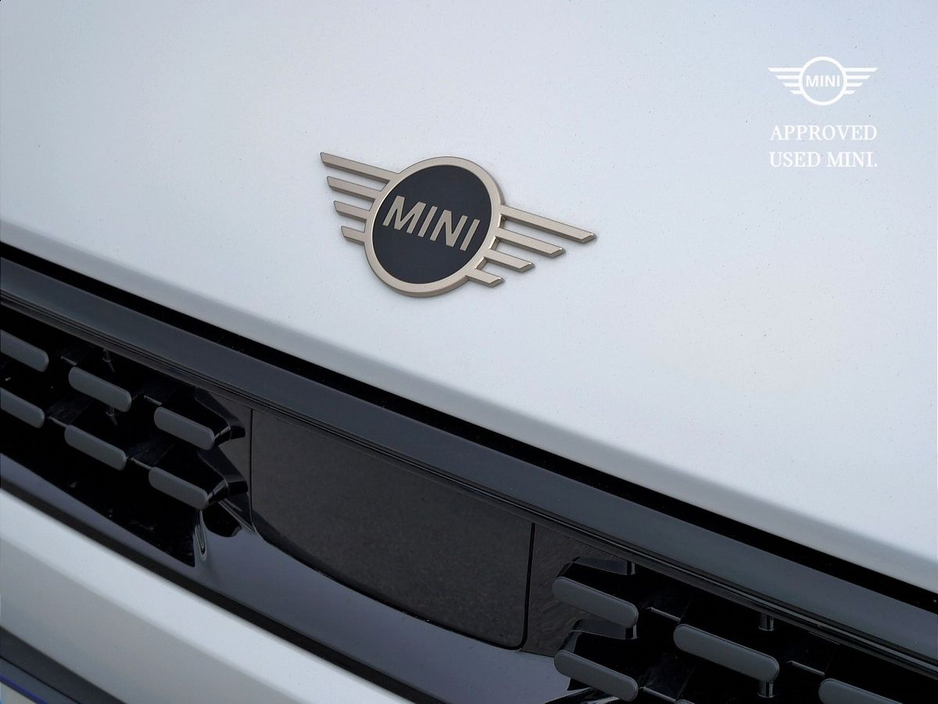 2024 MINI Hatch 1.5L Petrol For Sale Images