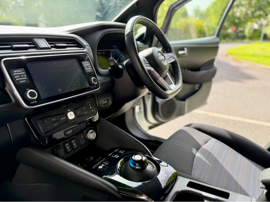 2025 Nissan Leaf 0L Electric For Sale Images