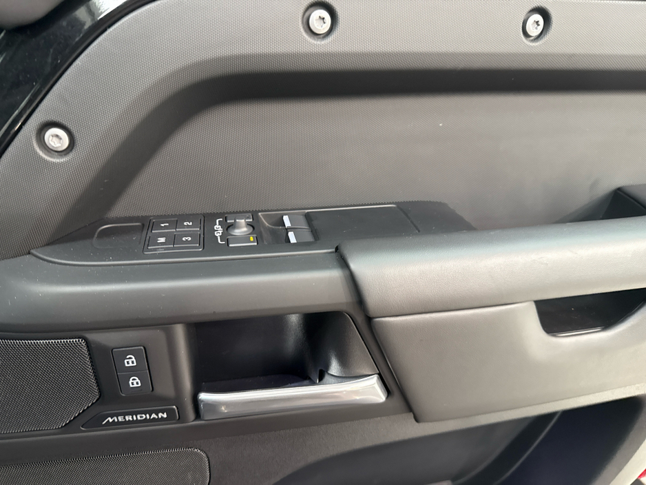2024 Land Rover Defender 3L Diesel For Sale Images
