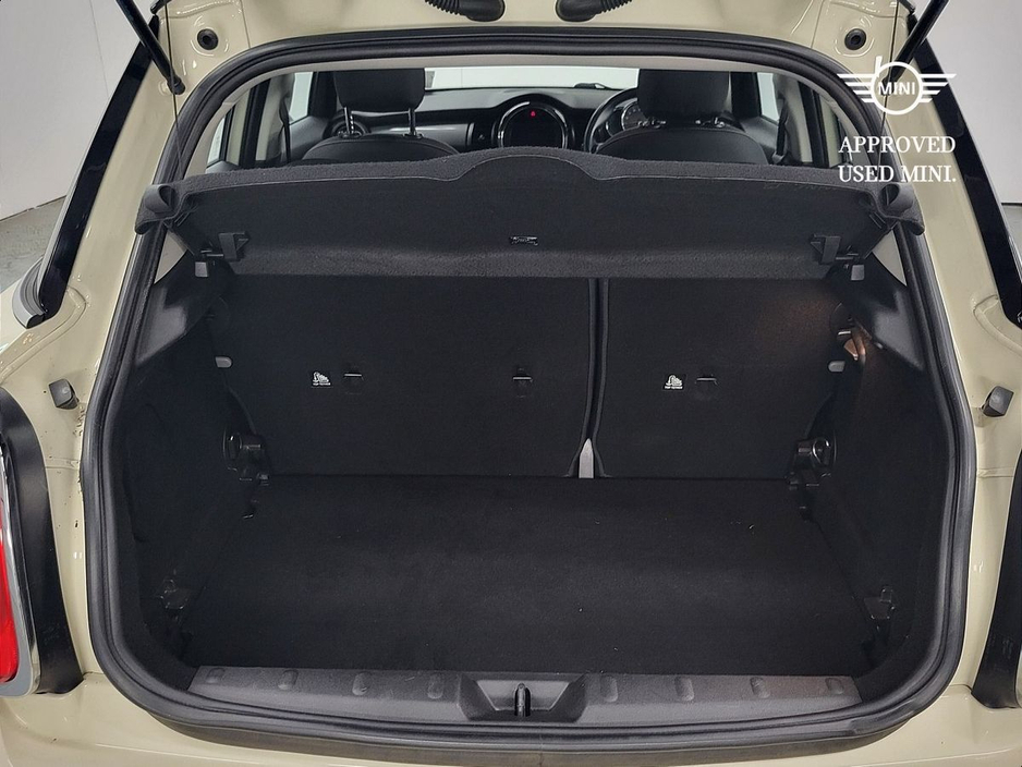 2018 MINI Hatch 1.5L Petrol For Sale Images