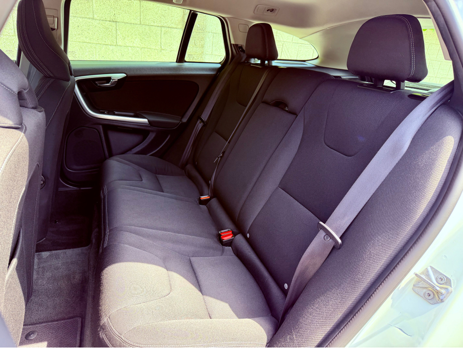 2014 Volvo V60 1.6L Diesel For Sale Images