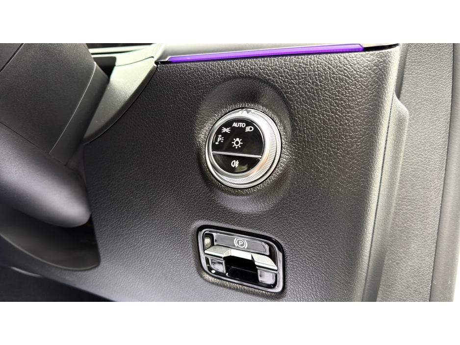 2024 Mercedes-Benz C Class 2L Petrol Plug-in Hybrid For Sale Images