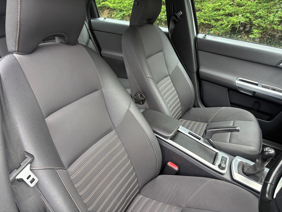 2011 Volvo S40 1.6L Diesel For Sale Images