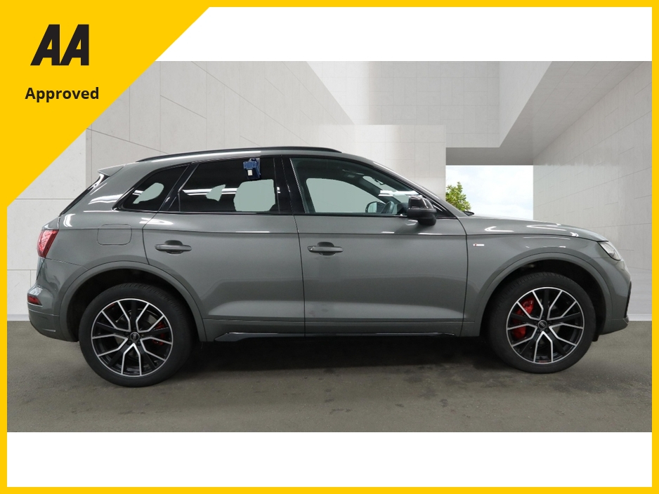 2023 Audi Q5 2L Petrol Plug-in Hybrid For Sale Images