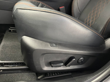 2022 Mitsubishi Outlander 2.4L Petrol Plug-in Hybrid For Sale Images