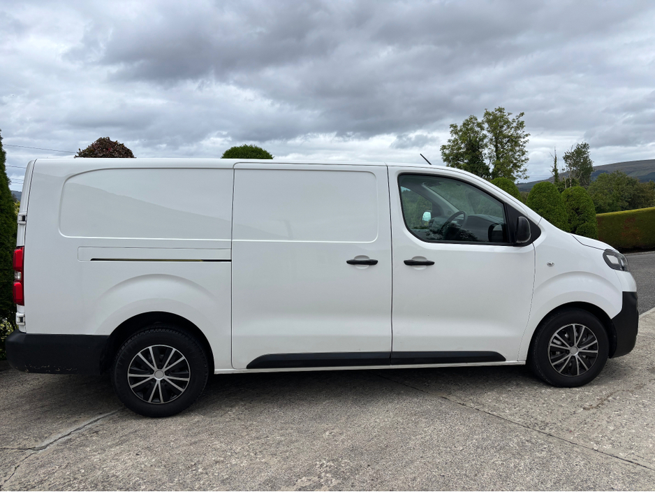 2022 Opel Vivaro 1.5L Diesel For Sale Images