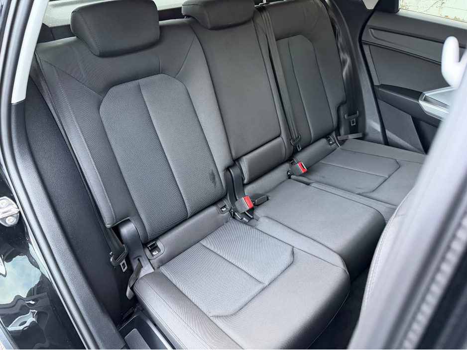 2022 Audi Q3 1.4L Petrol Plug-in Hybrid For Sale Images