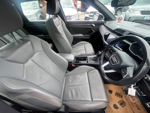 2022 Audi Q3 1.4L Petrol Plug-in Hybrid For Sale Images
