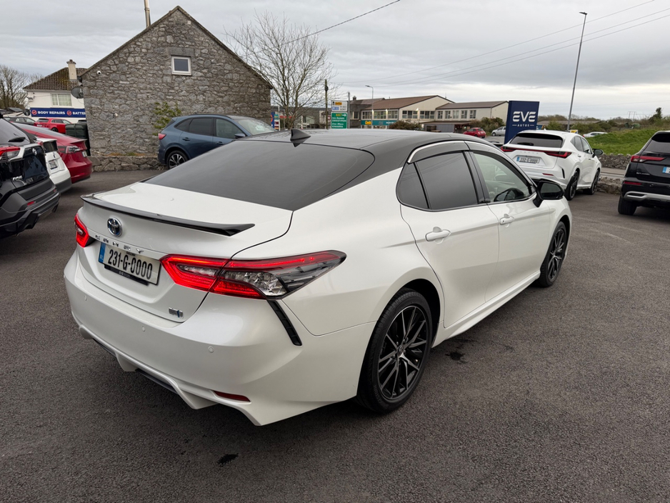 2023 Toyota Camry 2.5L Petrol Hybrid For Sale Images