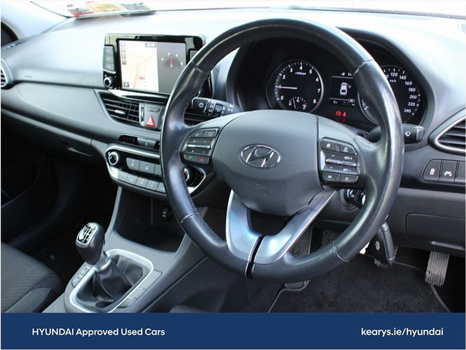 Hyundai i30 1.0 T-GDI Fastback — thumbnail 6