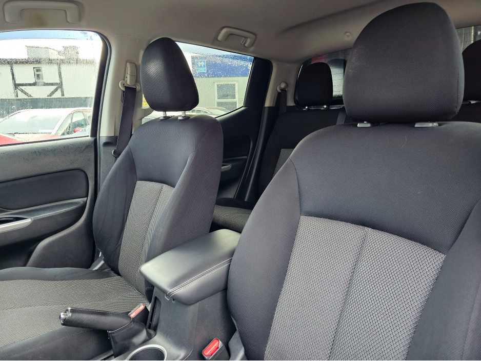 2020 Mitsubishi L200 2.3L Diesel For Sale Images